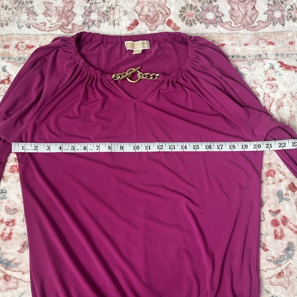 Michael Kors Women Fuchsia Pink Long Sleeve Blouse Gold‎ Chain Embellished Small - Picture 7 of 11